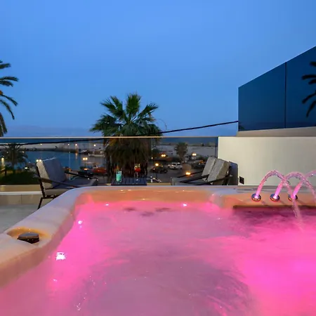 アパートホテル Cove Luxury アギア・ガリニ