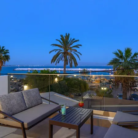 Cove Luxury *